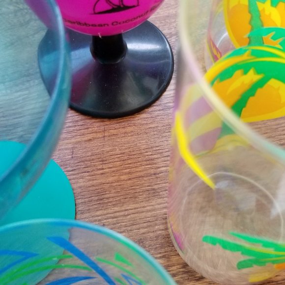 $5/$25   Poolside serveware - Picture 4 of 5